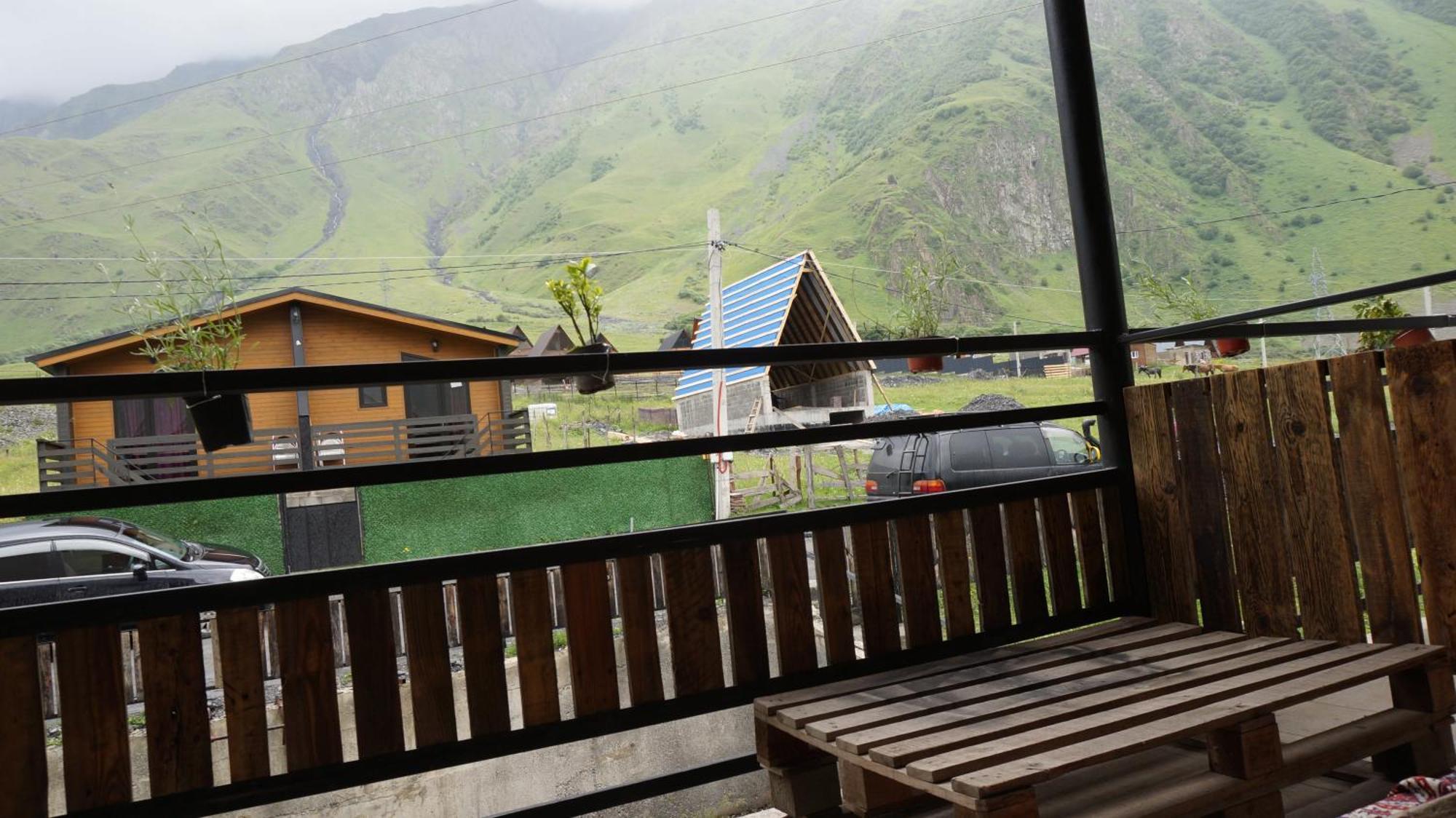 Отель Arte In Kazbegi Экстерьер фото