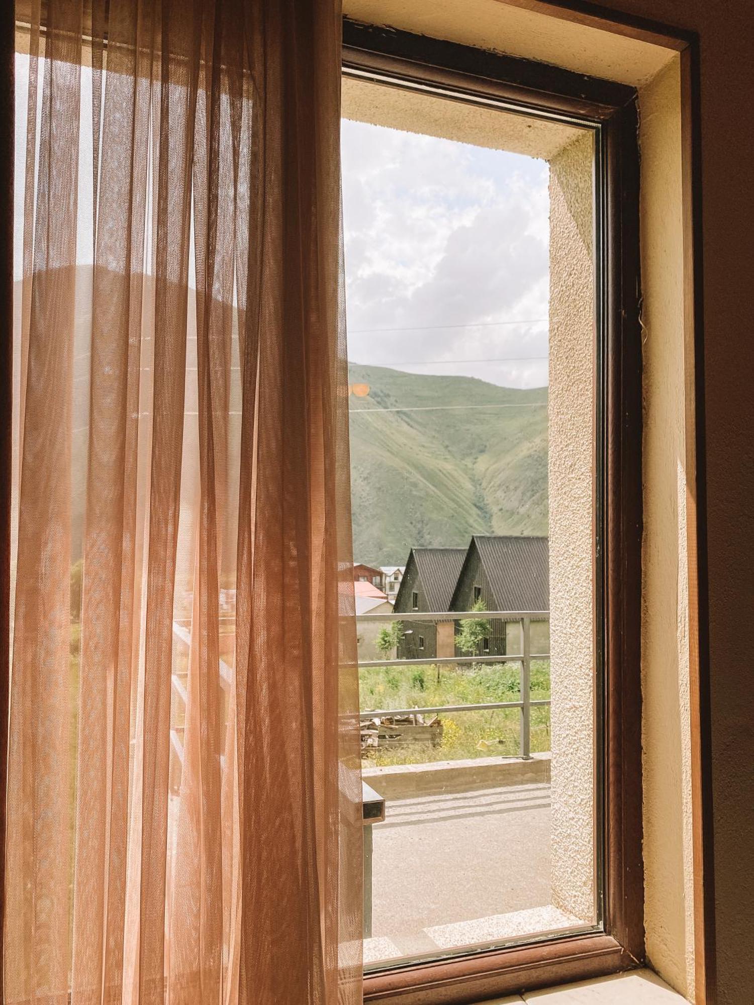 Отель Arte In Kazbegi Экстерьер фото