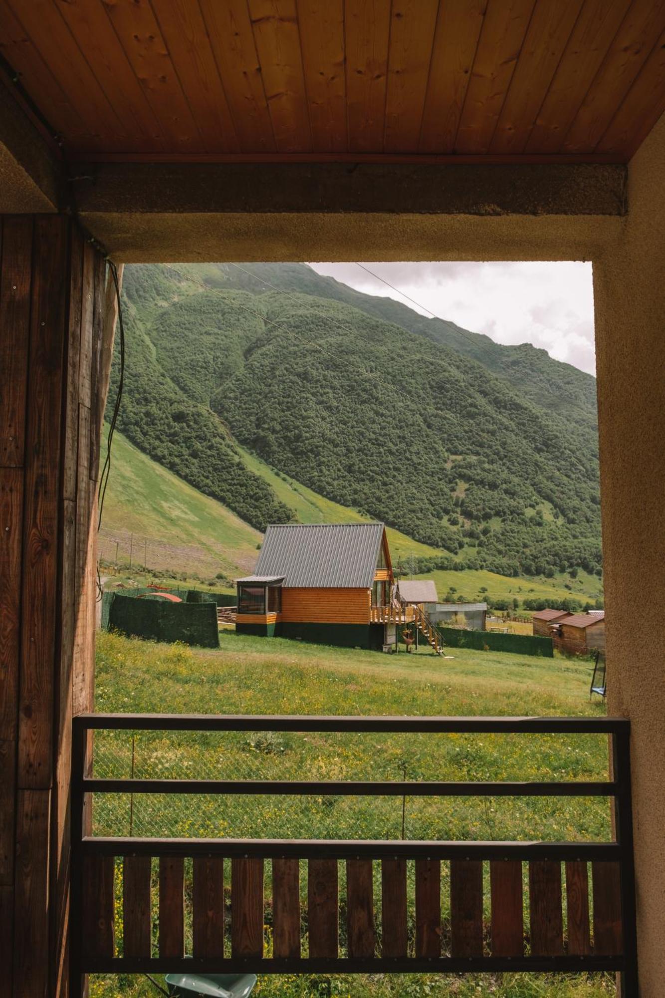Отель Arte In Kazbegi Экстерьер фото