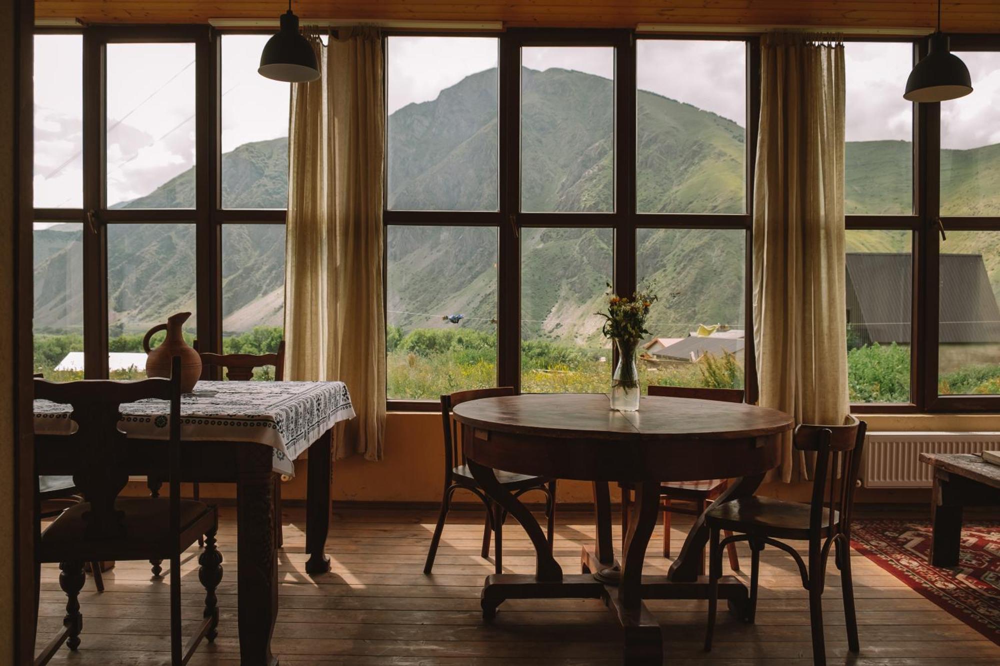 Отель Arte In Kazbegi Экстерьер фото