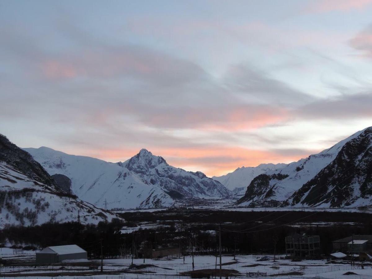 Отель Arte In Kazbegi Экстерьер фото